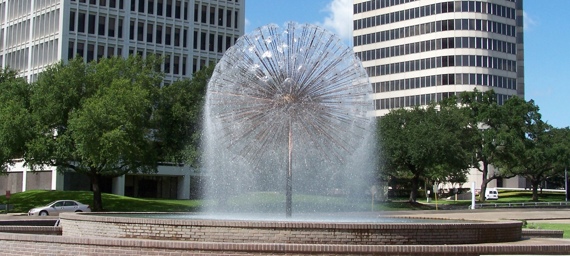 Gus Wortham Fountain