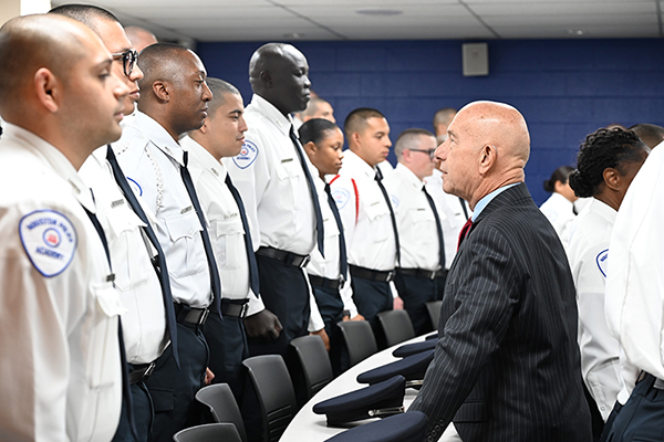 Mayor Whitmire with HPD Recruits