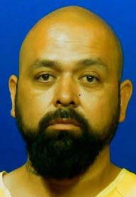 suspect Gustavo Flores (Victoria County Jail photo)